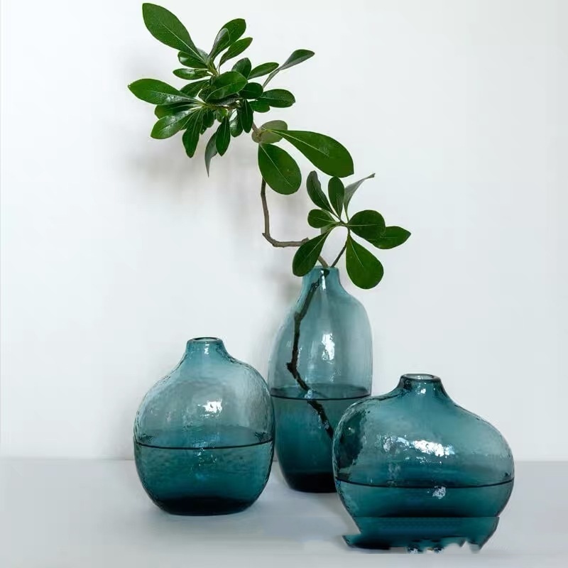 Zen Hammered Pattern Glass Irregular Vase - Image 4