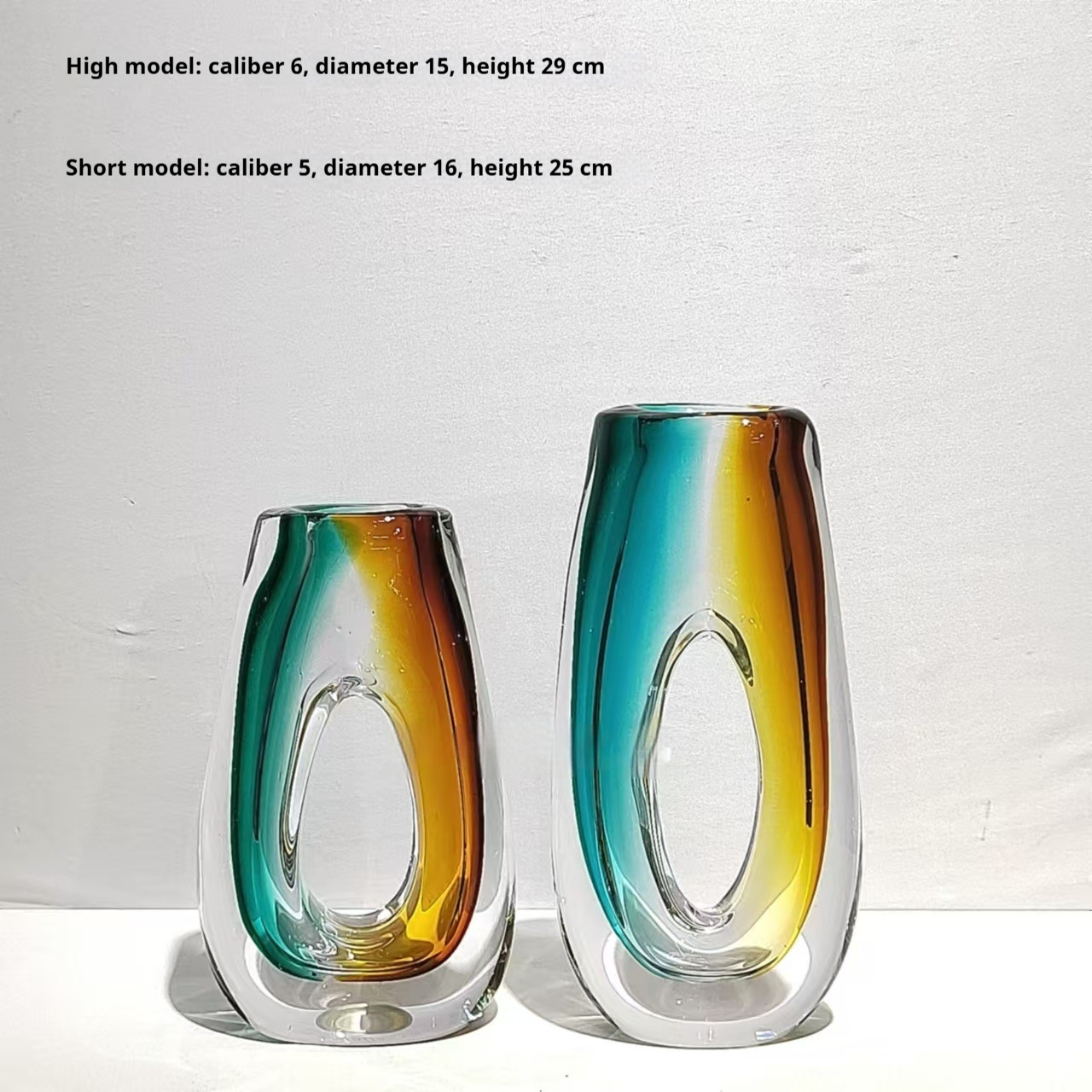 Two Tone Glass Vase - Image 3
