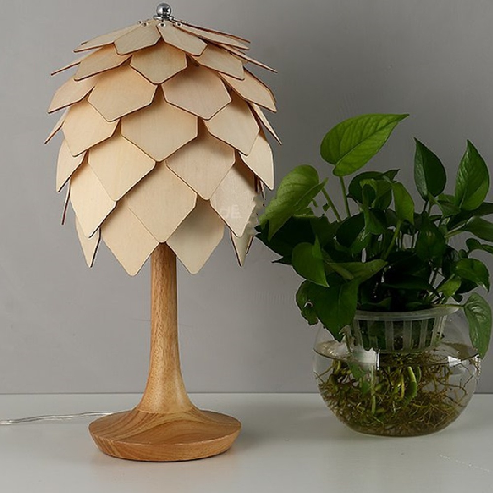 Nordic Log Style Pine Cone Table Lamp - Image 2