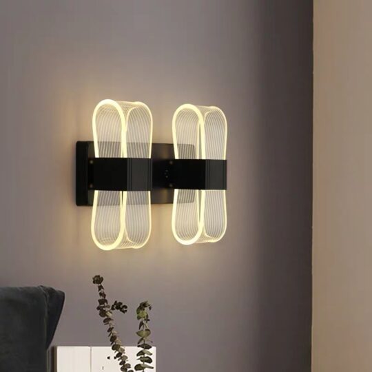 Modern Petal Design Wall Lamp