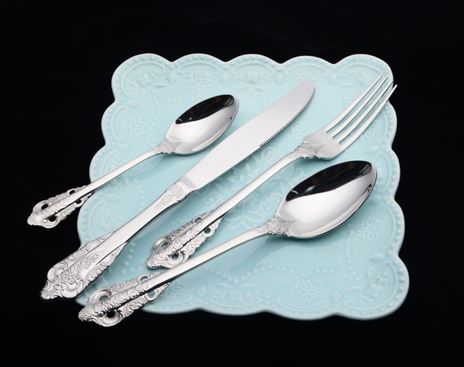 European Palace Style Cutlery Spoon Set - Image 8