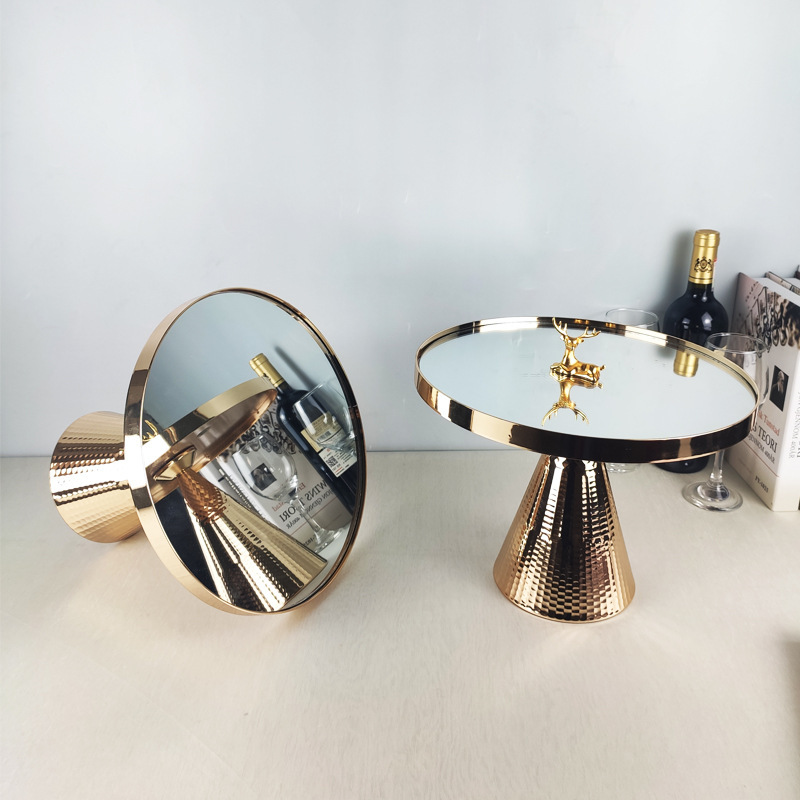 Golden Cake Stand - Image 4