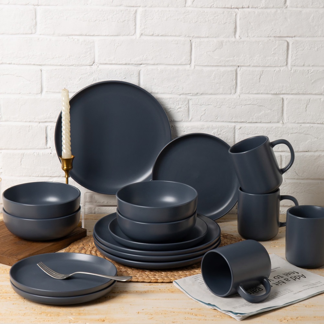 Luxury Matte Stoneware 12 piece Dinnerware Set - Image 4