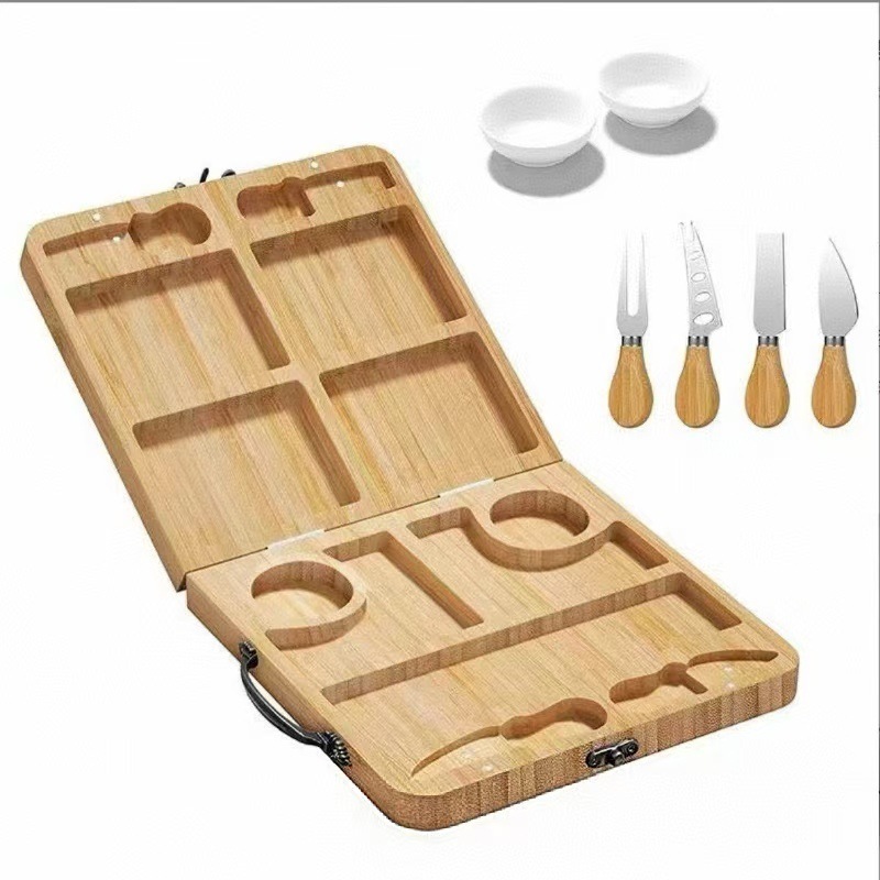 Bamboo Foldable Cheese & Bread Board - Image 4